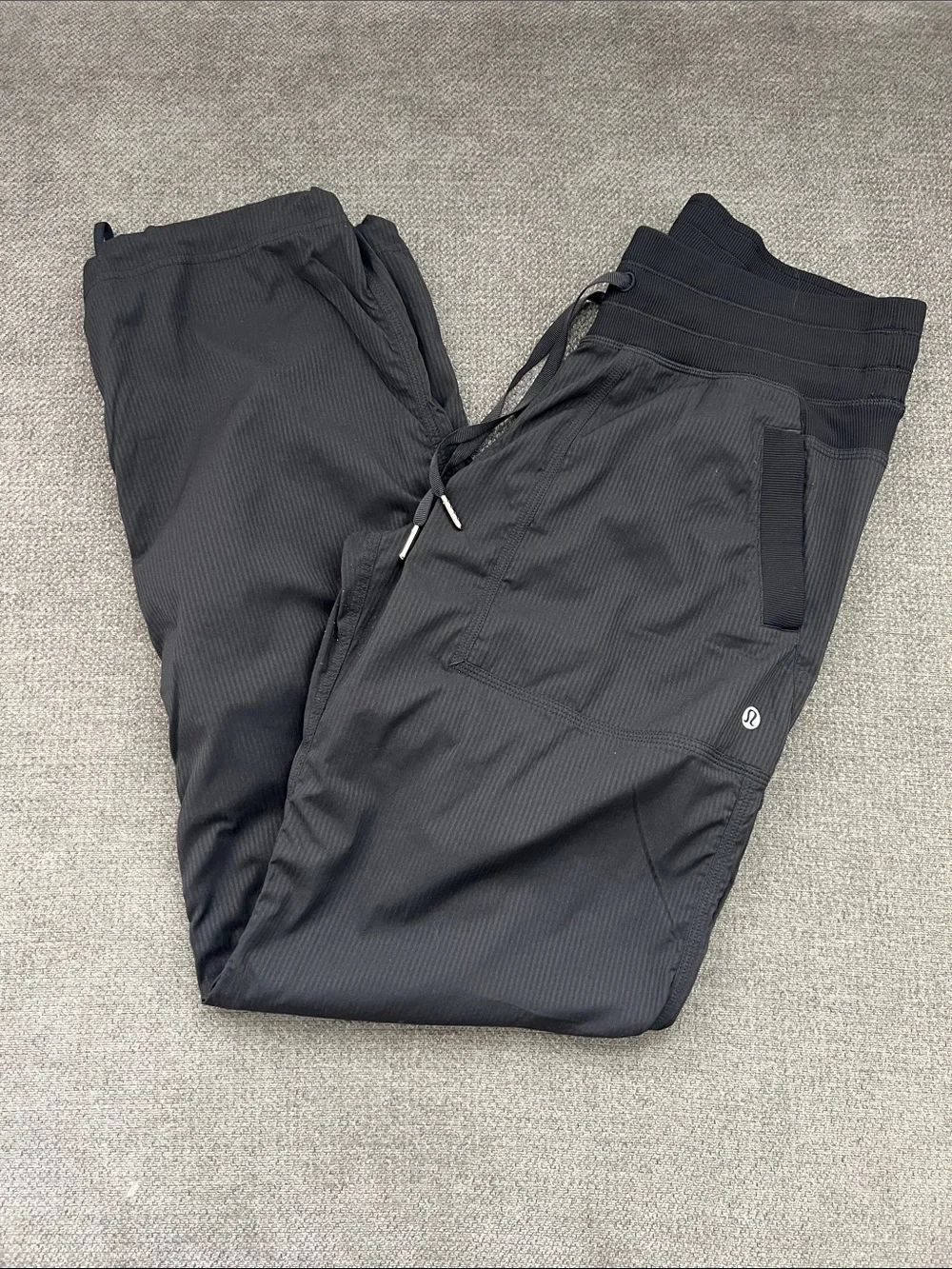 lululemon athletica Black Women's Lightweight Jogger Pants